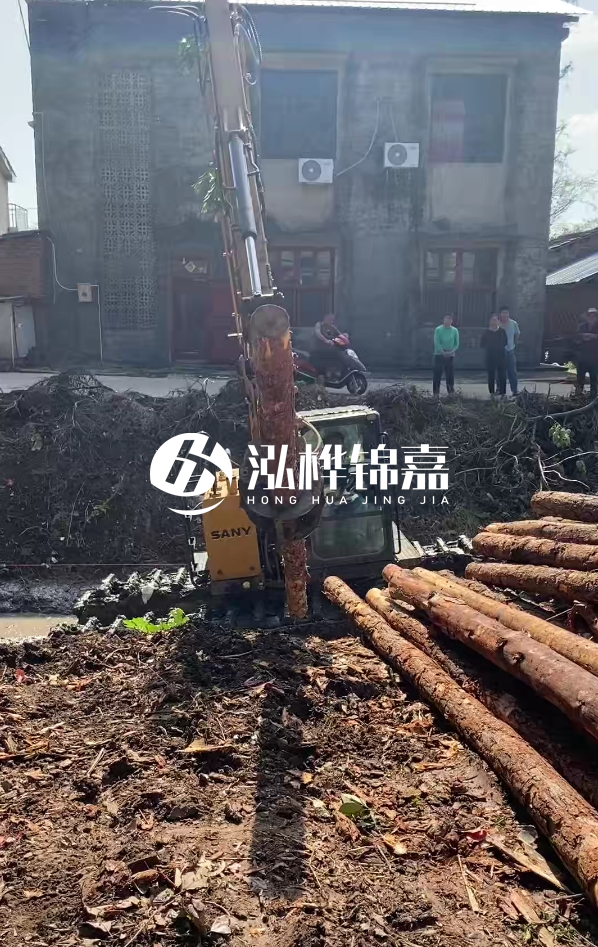 南昌河道清淤專業(yè)施工-履帶式挖機清理河道更方便嗎？